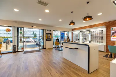 Opticien Montauban - Optic 2000 - Espace Voltaire