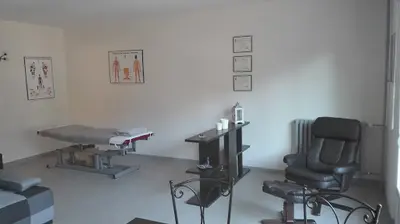 Ludovic Chemineau Sophrologue Réflexologie Plantaire Drainage Lymphatique de Bien-être Magnétiseur Reboutement