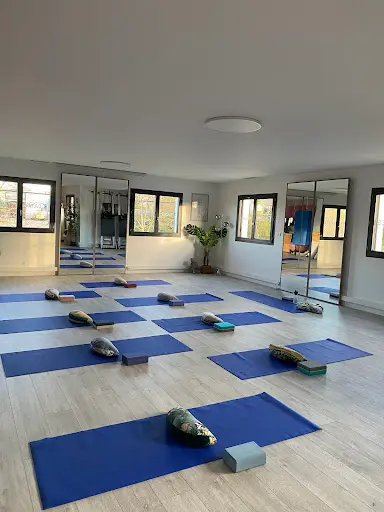 Déborah Martin - Soins Énergétiques et Yoga