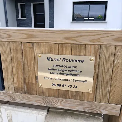 Muriel Rouviere, Sophrologue & Naturopathe et Energeticienne et Praticienne en Réflexologie Palmaire