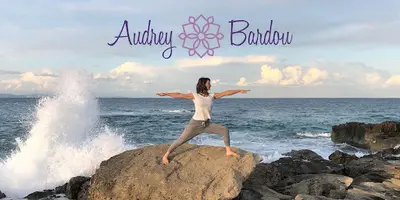 Audrey Bardou, Thérapeute, Réflexologue Faciale, Professeure de Yoga