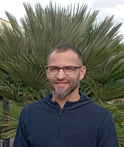Guillaume Joguet, Rebouteux, Magnétiseur, Coupeur de Feu
