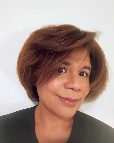 Isabelle Tessier Maître Enseignante-praticienne Reiki Usui, Soins Énergétiques, Magnétiseur et Ateliers Relaxation