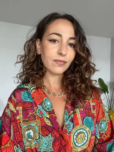 Ayessa Loutfi | Hypnose en Ligne Hypnothérapie en Visio | Confiance en Soi | Anxiété | Etapes de Vie