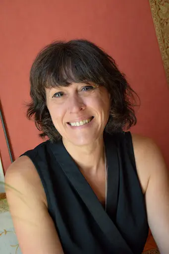 Nathalie Courtilat - Thérapeute Intuitive - Soins Énergétiques, Hypnose, Magnétiseur - Coach en Développement Personnel