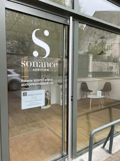 Sonance Audition - Mélanie Sonthonnax - Audioprothésiste D.e.