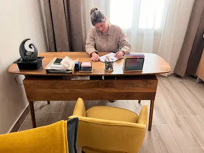 Julie Hypnose - Hypnose Thérapeutique- Neuilly Plaisance