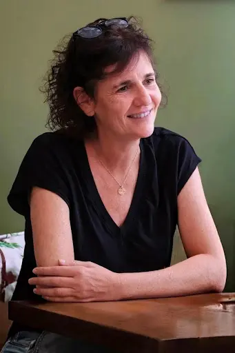 Isabelle Ambrozo - Réflexologue Plantaire et Palmaire (mains)