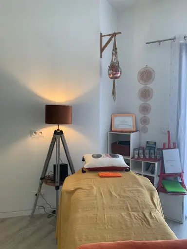 Luna Baliozian Hypnothèrapeute Hypnose Thérapeutique Arrêt Tabac Perte de Poids