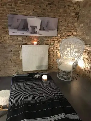 Sandrine Del Pin - Chi Nei Tsang - Réflexologie Plantaire - Massage Ayurvédique Abhyanga-massage Plantaire au Bol Kanzu