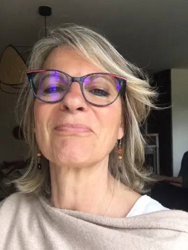 Luminescence, Réflexologie, Soins Énergétiques et de Libération, Sonotherapie, Harmonisation des Lieux, Passeuse d'Âmes