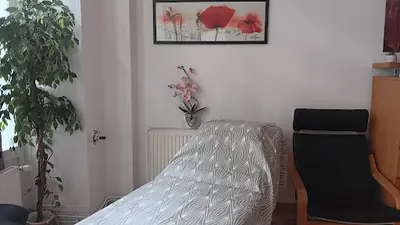 Stéphanie Marmara - Kinésithérapeute - Périnée- Bruxisme -douleur Chronique -hypnose Médicale