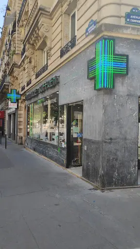 Pharmacie Suffren