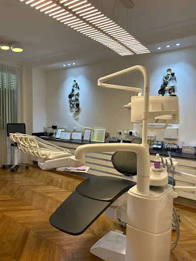 Docteur Maya-line Danhache & Associés - Orthodontie de l'Enfant et de l'Adulte