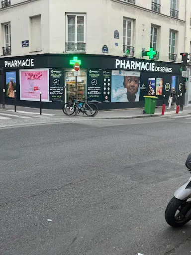 Pharmacie de Sevres