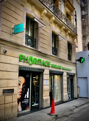 Pharmacie Anglaise des Champs