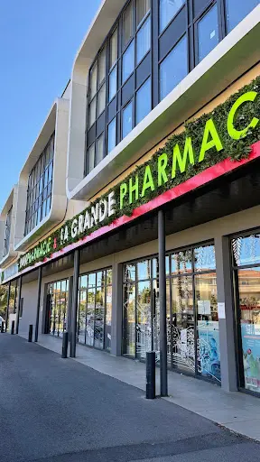 Pharmacie du Village