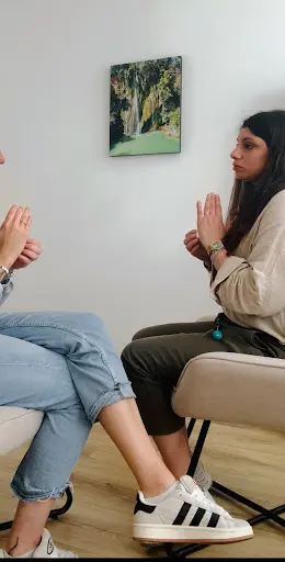 Déborah Gonzalez- Thérapeute Emdr | Hypnotherapeute