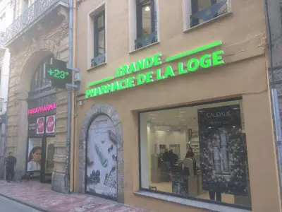 Grande Pharmacie de la Loge
