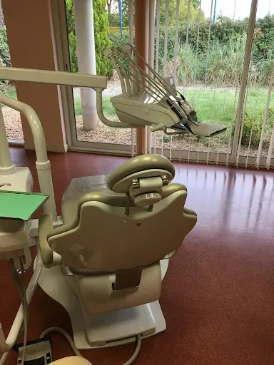 Dr Emma Rouge