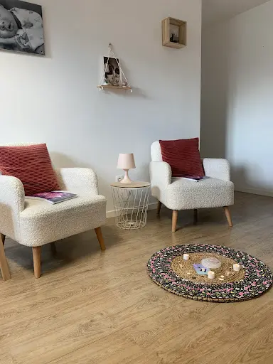 Chloé Dufour - Hypnose Sophrologie Reiki - Adultes Enfants et Ados