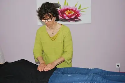 Patricia Laouénan Energéticienne- Reiki-finistère-relaxologie -ateliers de Relaxation Olfactive et de Méditation Plomodiern