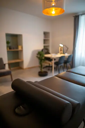 Arnaud Bourcier - Magnétiseur, Praticien en Hypnose & Pnl, Rebouteux, Soins Énergétiques