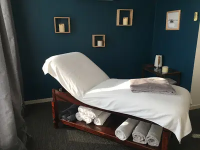 Marie Dutreuil Reflexologue Certifiée, Conseillère Fleurs de Bach, Massages Bien-être