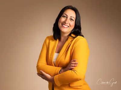 Morgane Romani - Flowa : Hypnose, Coaching, Massages Thérapeutiques (acupression & Réflexologie) et Bilan de Compétences