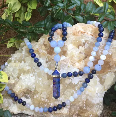 Line Bonnaffoux Nature Healing - Soins Reiki, Bijoux Lithothérapeutiques, Yoga À Risoul (2 Km de Guillestre, 05)
