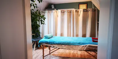 Sophrologue, Praticienne Bien-être, Massage Holistique, Mix Massage Arts.