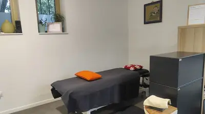 Elise W - Réflexologue Certifiée & Massages Bien-être