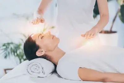 Isabelle Lelaurain Magnétiseur (se) - Thérapeute Reiki - Guérisseuse -coupeuse de Feu