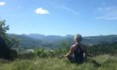 Yoga, Sophrologie et Méditation Pleine Conscience - Formation Massage - Sophie Tresca