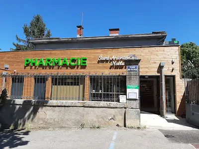 Pharmacie de Saint Antonin Noble Val