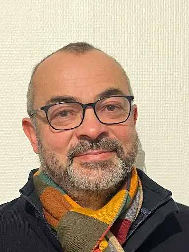 Yves Deniau Praticien en Hypnose