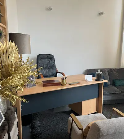 Donna Bonnar Dolezon - Réflexologie et Massage Bien Être - Saint-jouin-bruneval