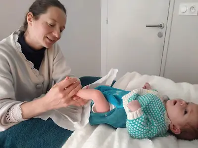 Fanny Gazengel - Réflexologue Plantaire Spécialisée en Santé de la Femme et Périnatalité