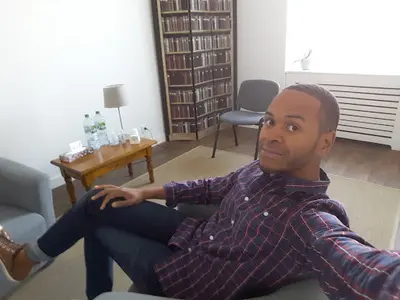 Irwin Zinsou - Hypnose Ericksonienne - Pnl - Eft - Emdr- Saint-malo