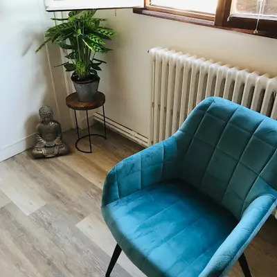 Emilie Courard - Sophrologue Relaxologue Praticienne Reiki Praticienne Massages Bien-être