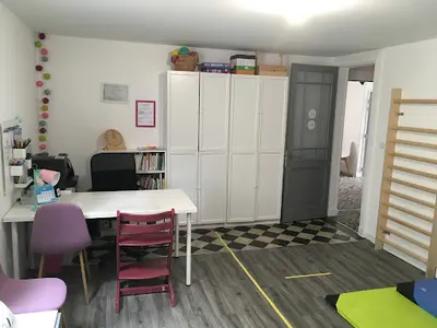 Lucie Gilardin Psychomotricienne D.e. À la Maison Paramédicale Montaigne et la Boëtie