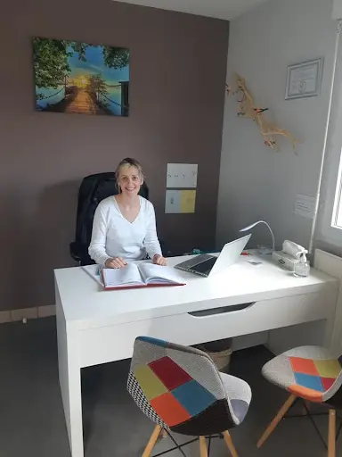 Hélène Pourtier Cabinet d'Hypnothérapie des Mots Pour Vos Maux.