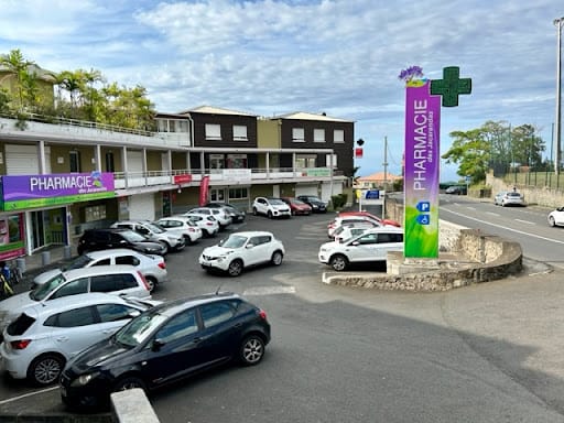 Pharmacie des Jacarandas