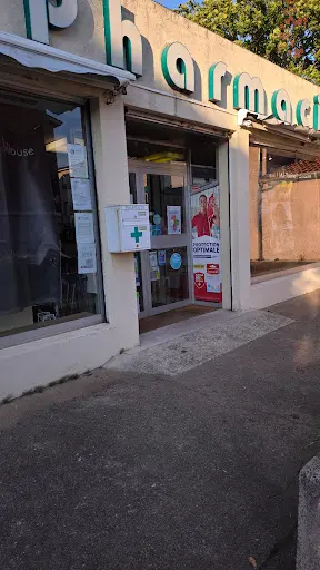 La Pharmacie de Manissieux Mi-plaine