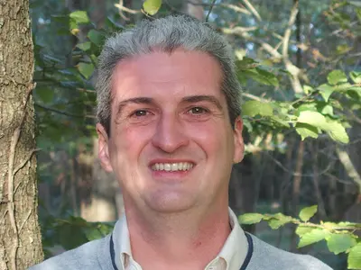 Magnétiseur Guérisseur Henri Cavernes Expérimenté, Bordeaux Gironde, Soins et Formation Magnétisme