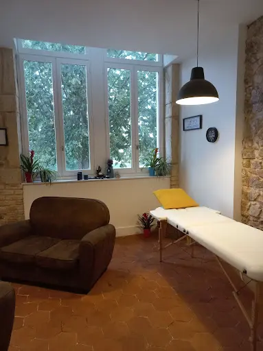 Mondejar Lucie Thérapeute Holistique - Energéticienne, Praticienne Eft, Hypnose, Magnetisme