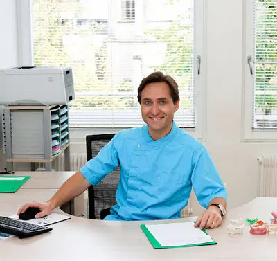 Dr Guillaume Bertrand