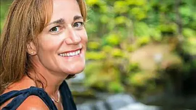 Delphyne Mahé, Ei - Cabinet Hypnose, Pnl, Eft, et Soins Énergétiques. Formatrice Reiki et Lahochi