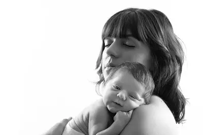 Fany Ma Plume de Doula - Accompagnante et Massothérapeute Périnatale | Soin Rebozo | Hypnonatal®
