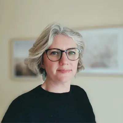 Lara Nicolas - Hypnothérapeute À Toulouse 31200 - Hypnose et Emdr (iess)